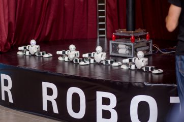 Obudź się, roboty przybyły do Warszawy !