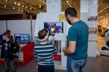 Obudź się, roboty przybyły do Warszawy !